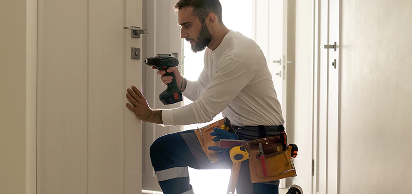 Mailbox Lock Installation Expert in La Ca, California