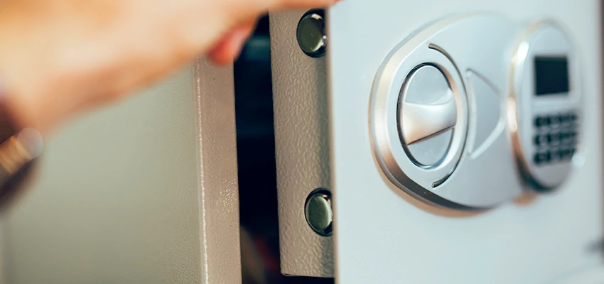 Fingerprint Safe Openers in La Ca, CA