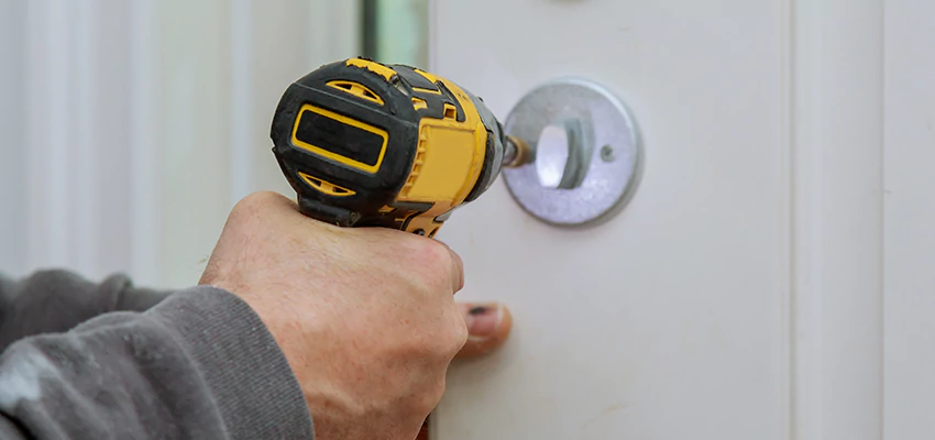 Street Locksmith For Smart Lock Repair in La Ca, CA