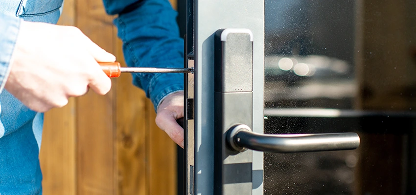 Aluminium Door Lock Replacement in La Ca, California