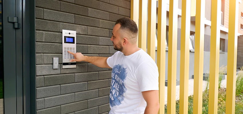 Locksmith Company For Smart Lock System Installation in La Ca, California